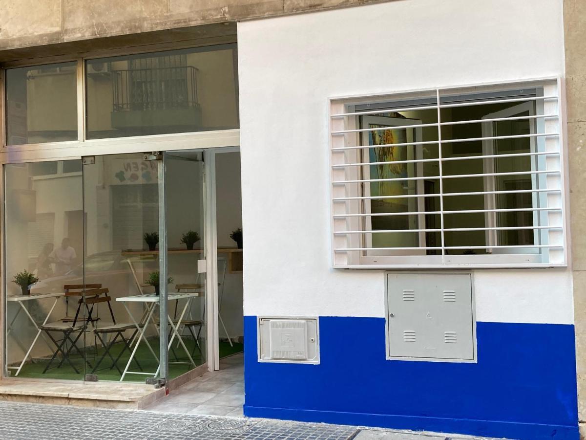 Golondrinas De Malaga "Apartamentos Con Mucho Arte" Y Terraza Solarium En Coliving Esterno foto