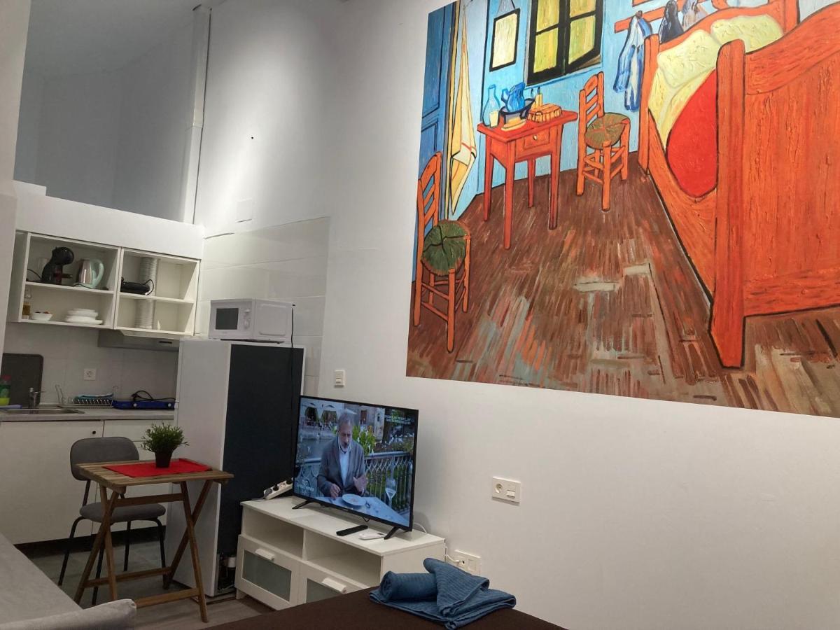 Golondrinas De Malaga "Apartamentos Con Mucho Arte" Y Terraza Solarium En Coliving Esterno foto