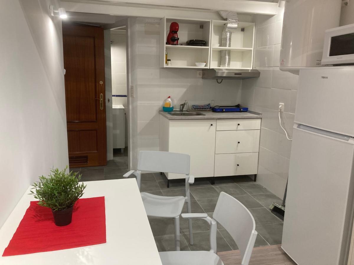 Golondrinas De Malaga "Apartamentos Con Mucho Arte" Y Terraza Solarium En Coliving Esterno foto